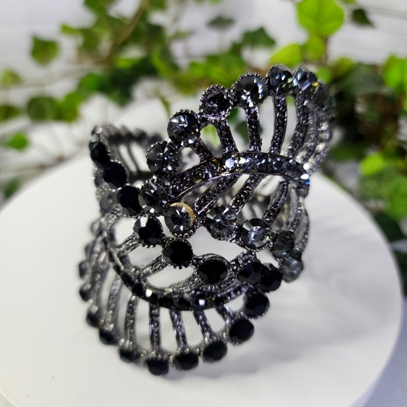 Statement Gunmetal with Crystals Wrap Feather Clamper Hinge Bracelet - Picture 1 of 10
